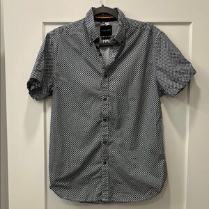 Men’s Denim & Flower Ricky Singh Short Sleeve Button Down (Size Small)
